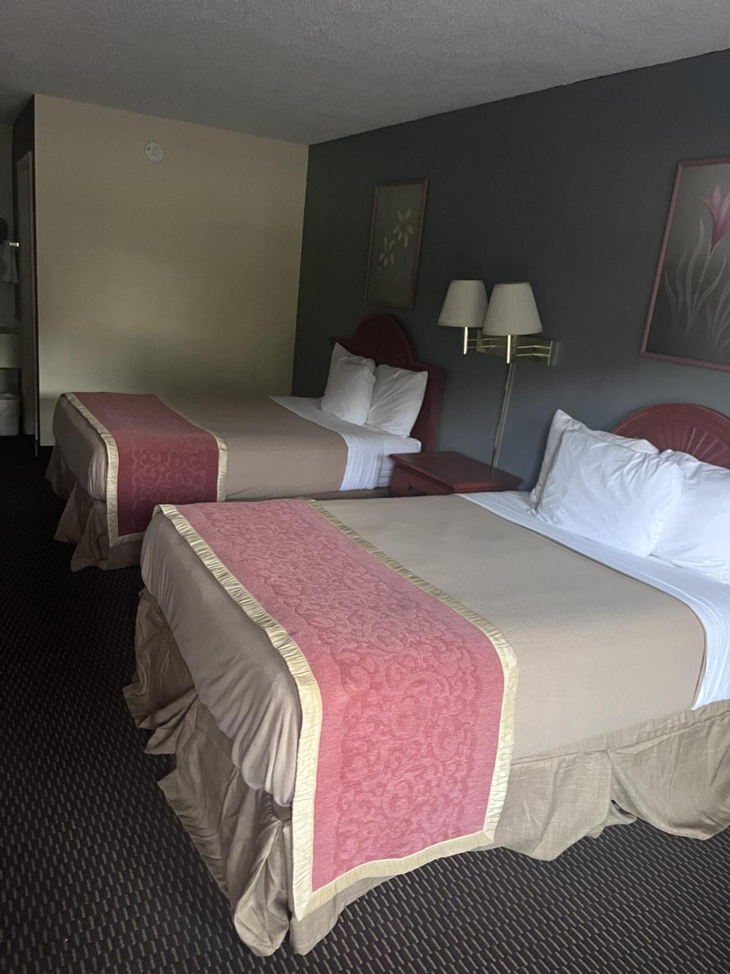 High Springs Inn Soon To Be Clarion Pointe Alachua Εξωτερικό φωτογραφία