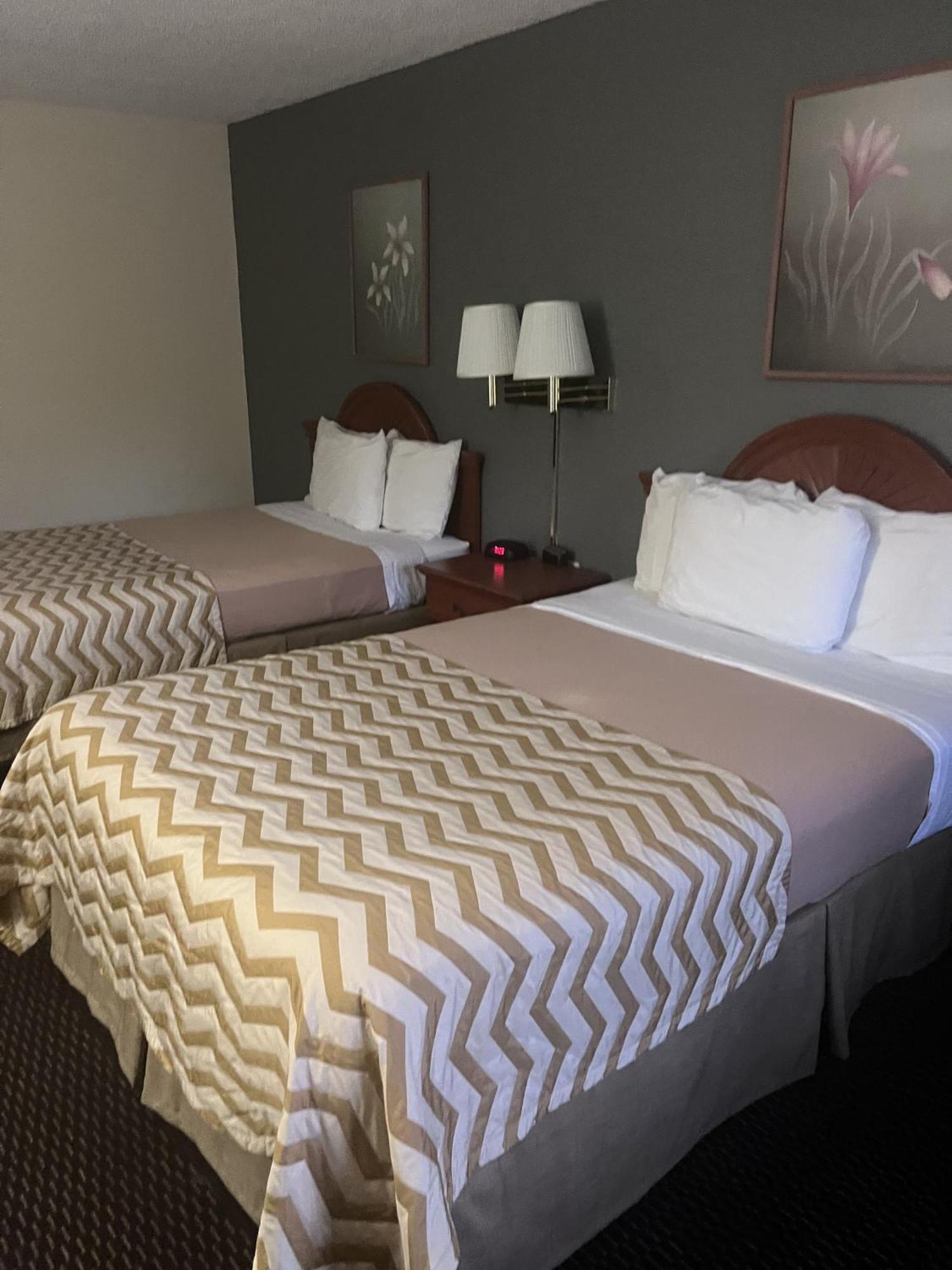 High Springs Inn Soon To Be Clarion Pointe Alachua Εξωτερικό φωτογραφία