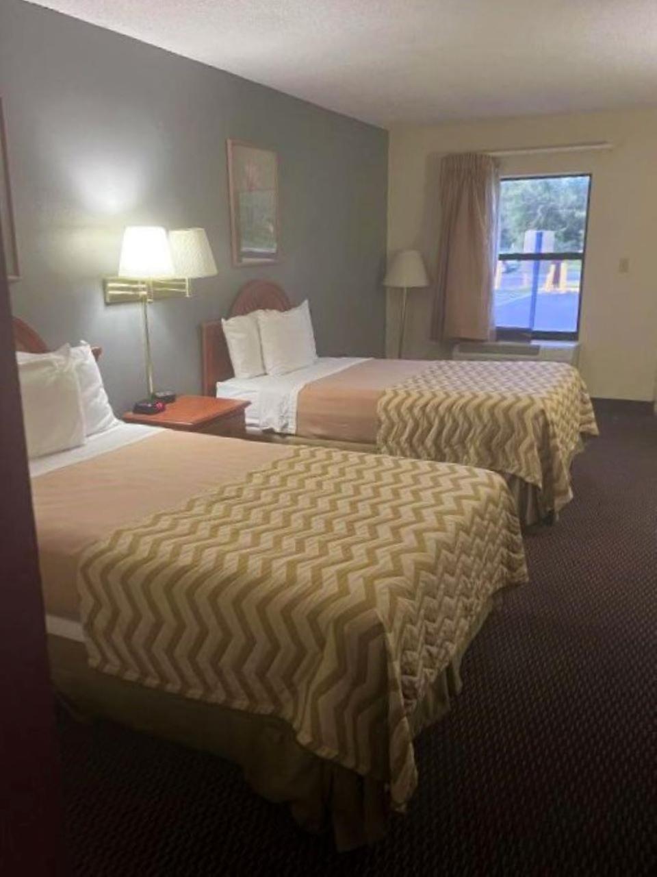 High Springs Inn Soon To Be Clarion Pointe Alachua Εξωτερικό φωτογραφία