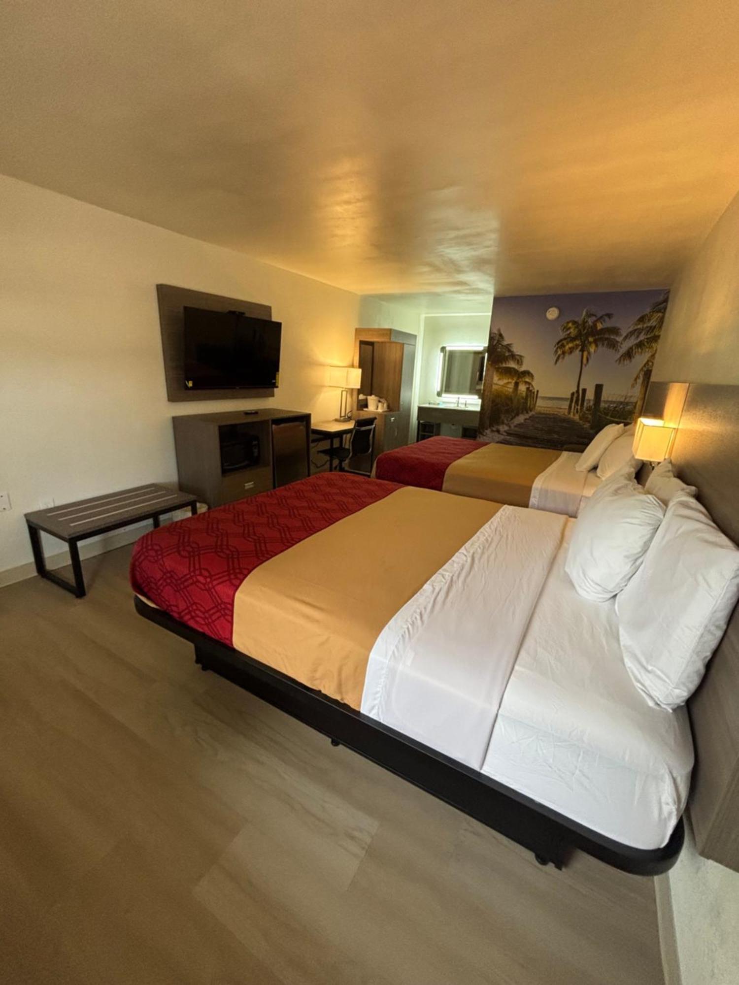 High Springs Inn Soon To Be Clarion Pointe Alachua Εξωτερικό φωτογραφία