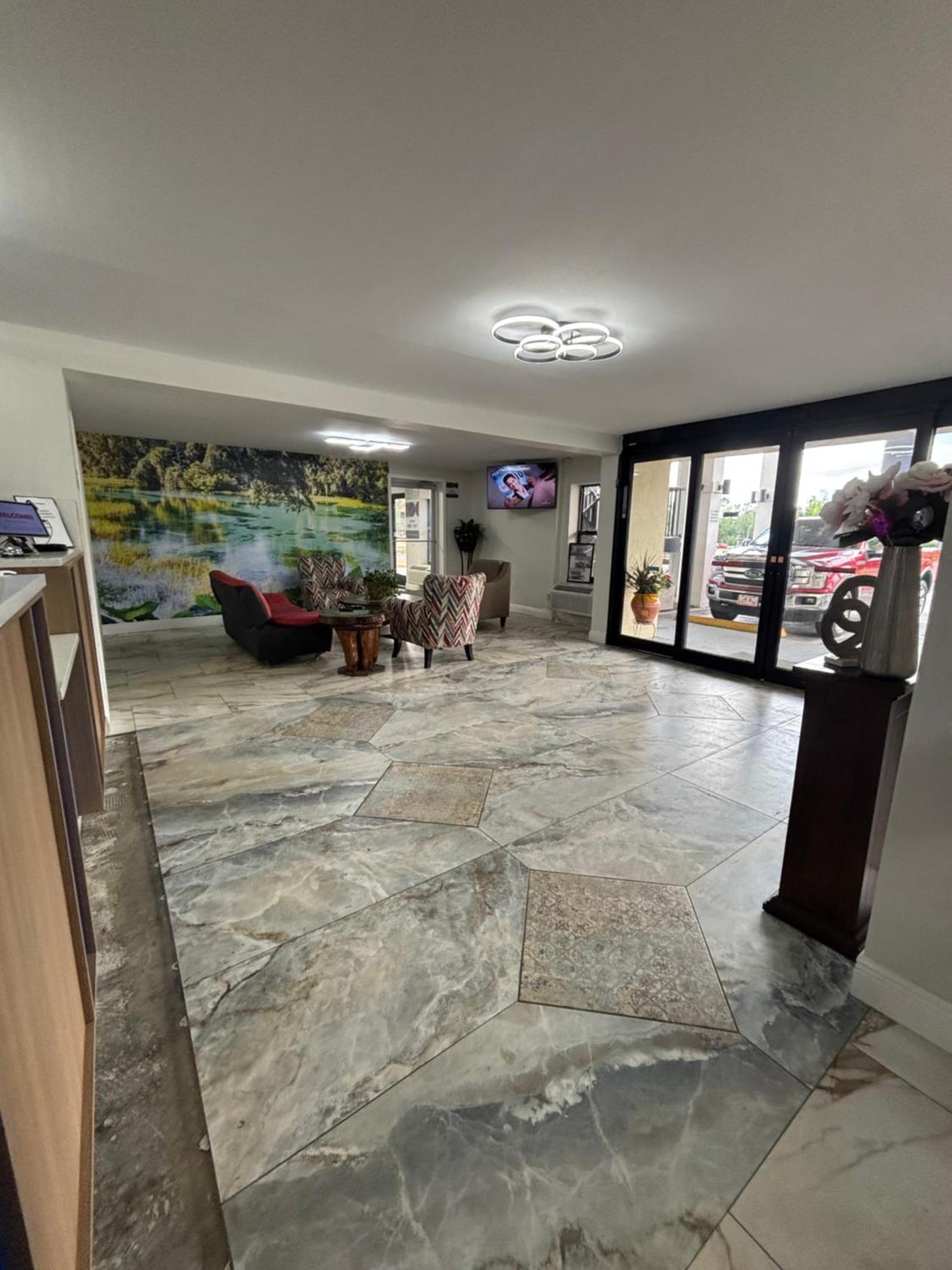 High Springs Inn Soon To Be Clarion Pointe Alachua Εξωτερικό φωτογραφία