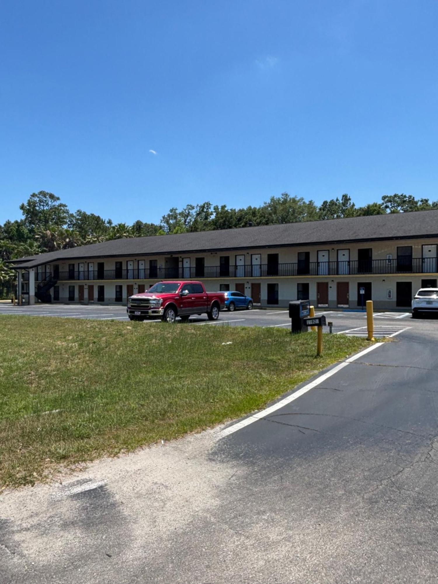 High Springs Inn Soon To Be Clarion Pointe Alachua Εξωτερικό φωτογραφία