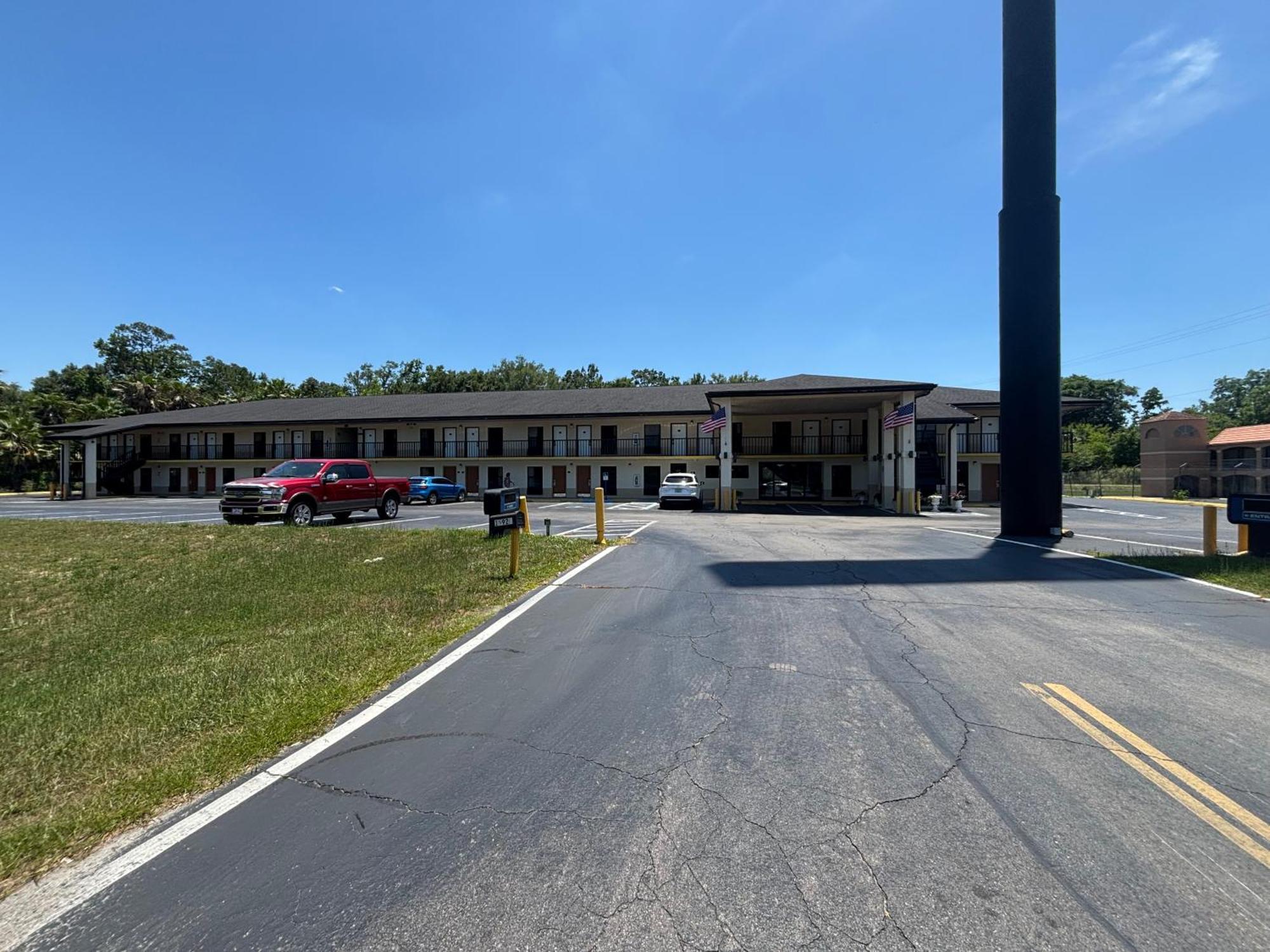 High Springs Inn Soon To Be Clarion Pointe Alachua Εξωτερικό φωτογραφία